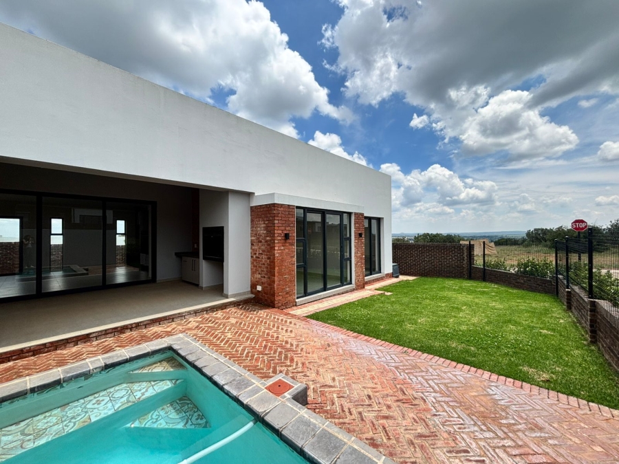 To Let 3 Bedroom Property for Rent in Helderzicht Eco Estate North West